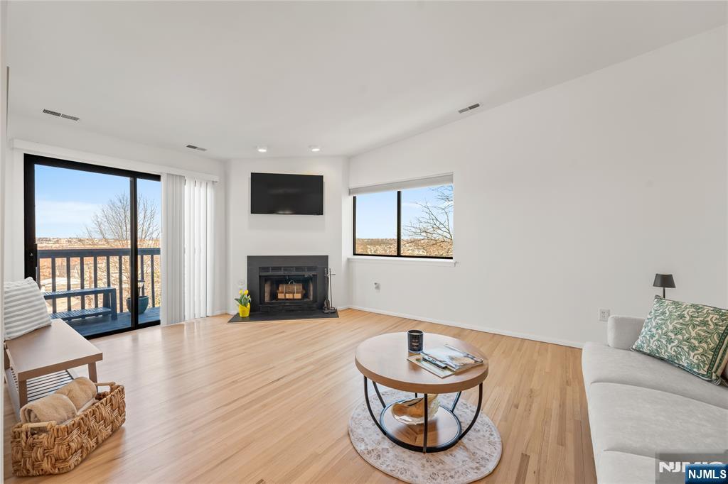 114 Pennington Avenue #T