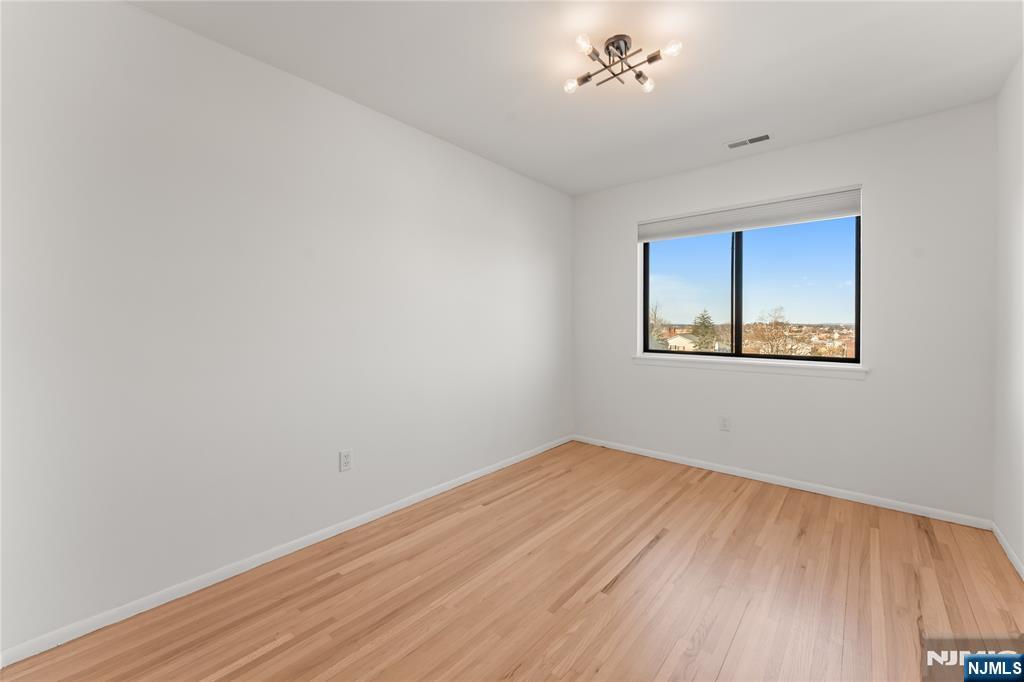 114 Pennington Avenue #T