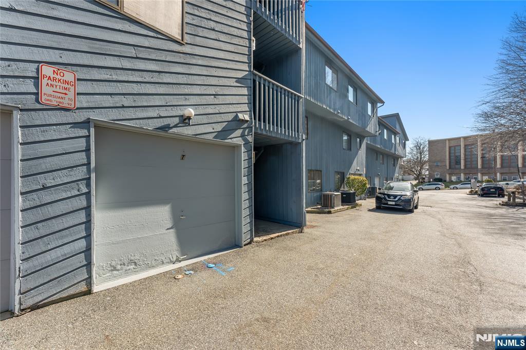 114 Pennington Avenue #T