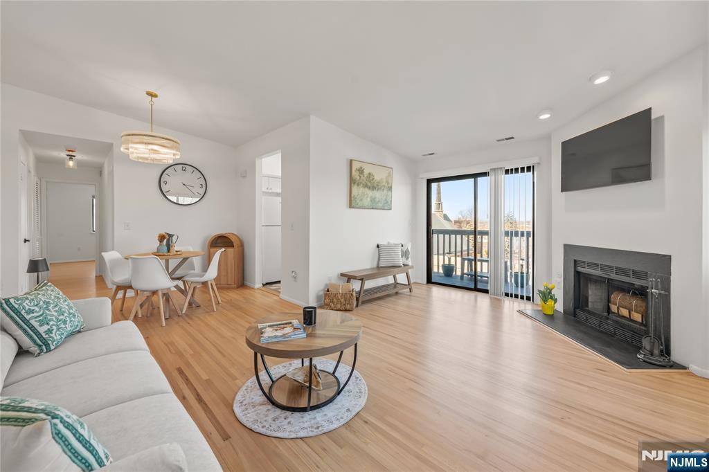 114 Pennington Avenue #T