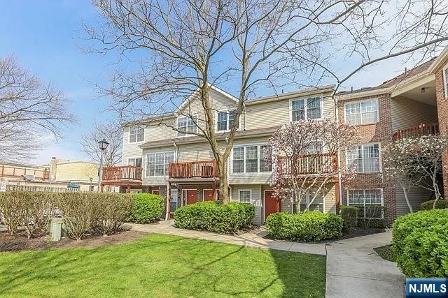 $625,000 Condo