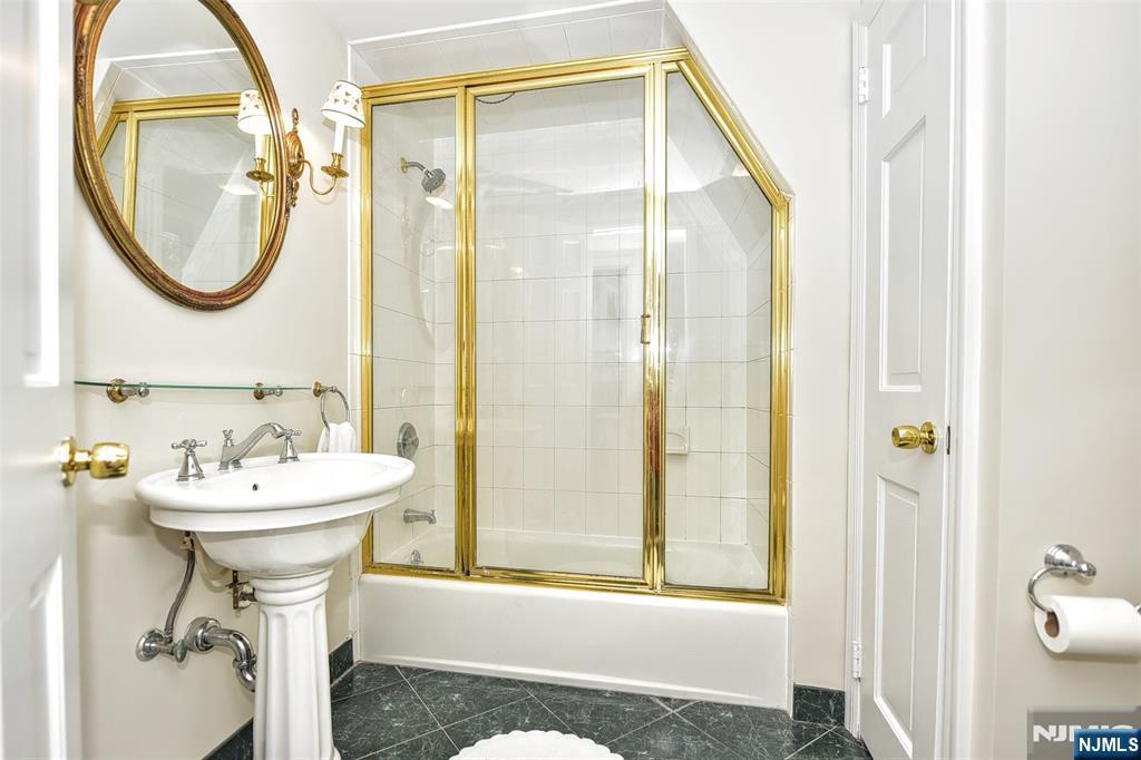 314 Canterbury Drive