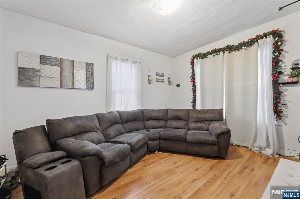 59 Home Avenue - Photo 3