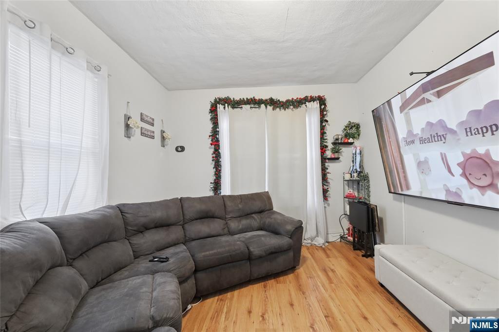 59 Home Avenue - Photo 4