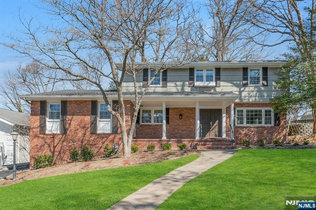 17 Cherry Place, Hillsdale, NJ, 07642
