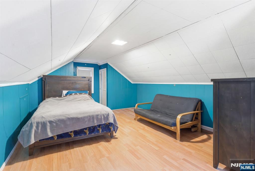 1985 Ostwood Terrace