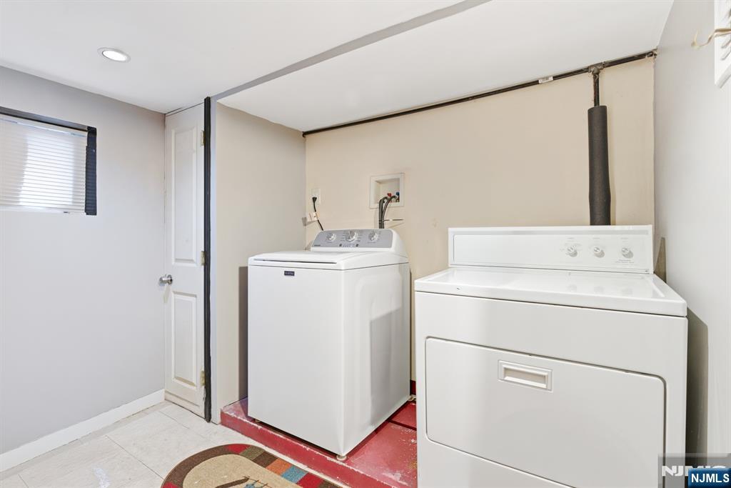 1985 Ostwood Terrace