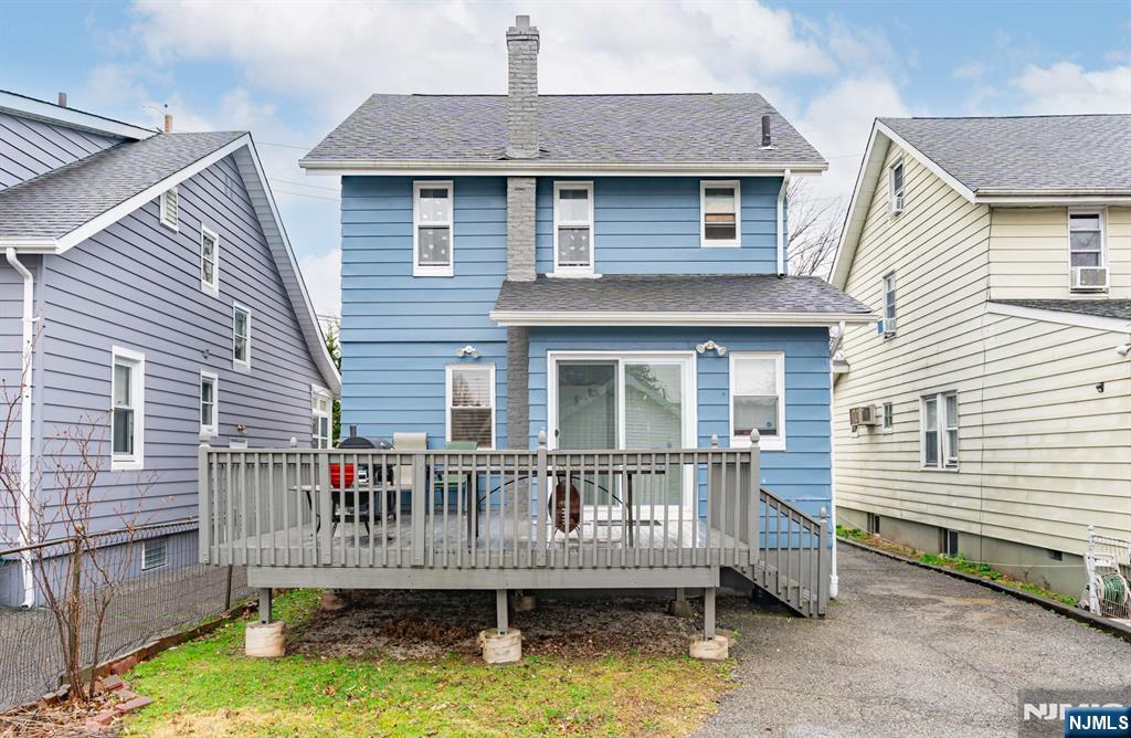 1985 Ostwood Terrace