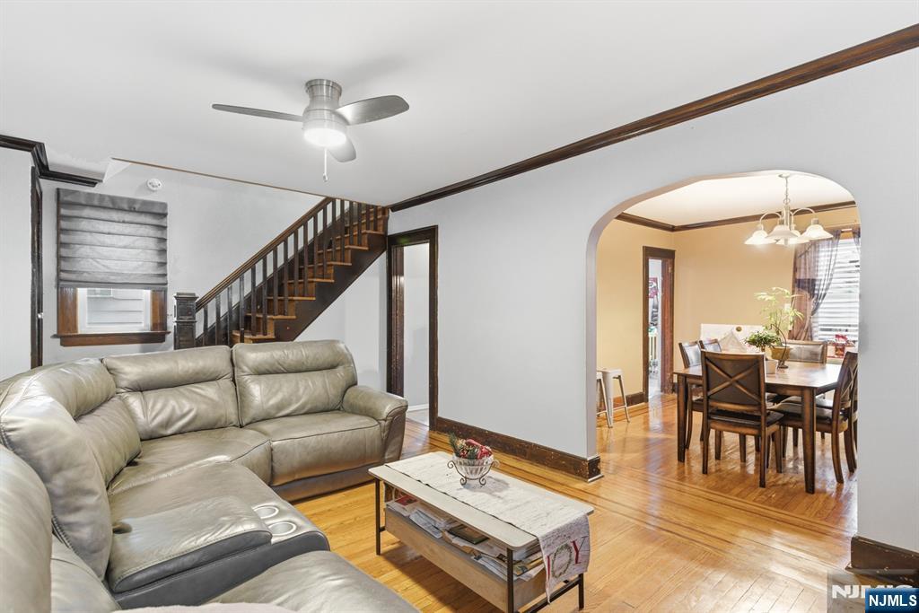 1985 Ostwood Terrace