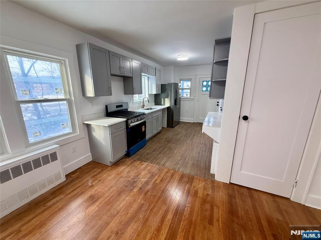131 W Ramapo Avenue - Photo 2