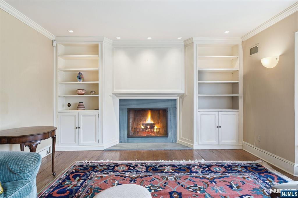 258 Highwood Avenue