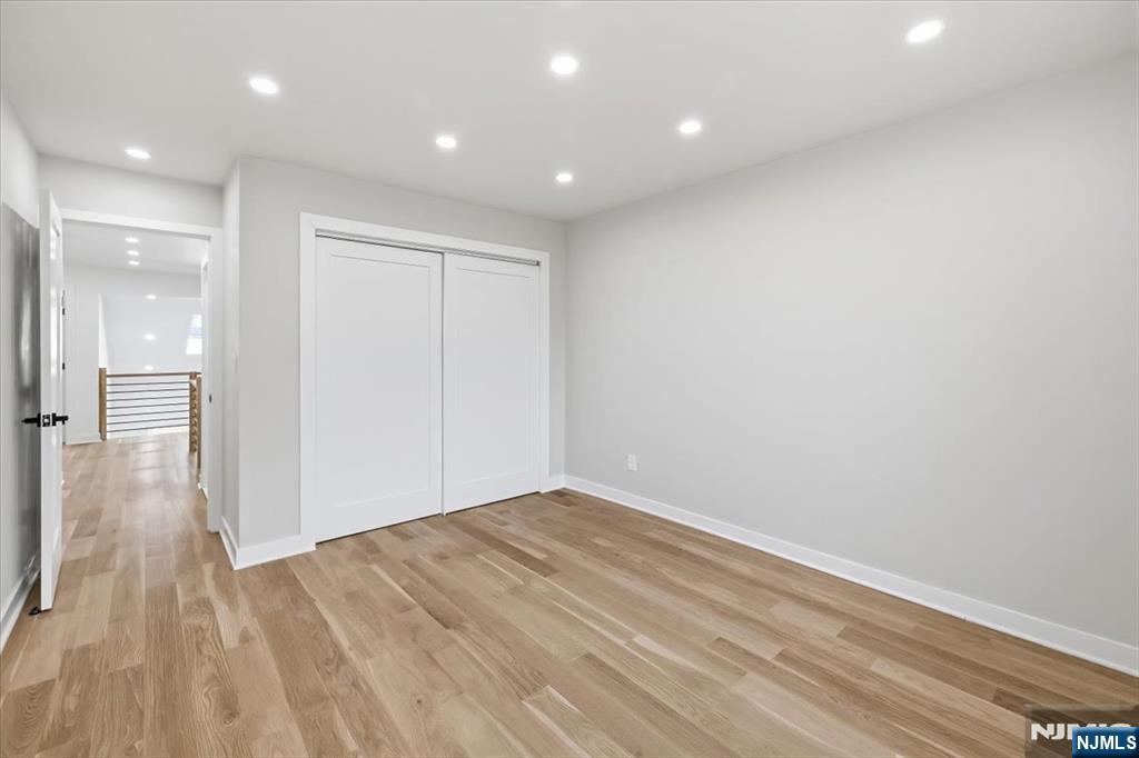 370 French Court, Teaneck, NJ 07666 Listing Photo  24