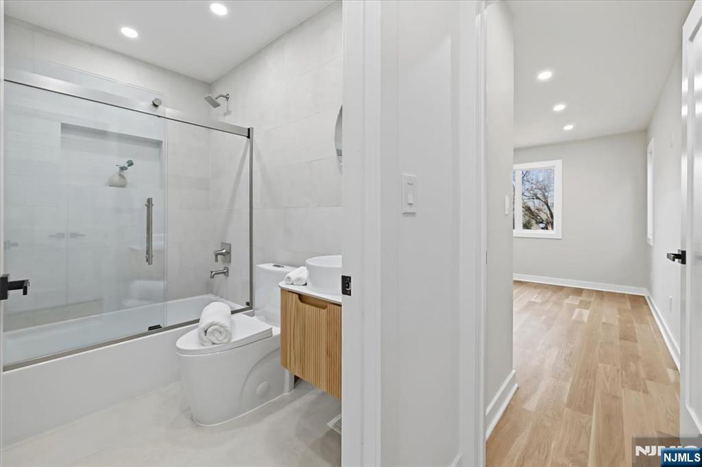 370 French Court, Teaneck, NJ 07666 Listing Photo  27