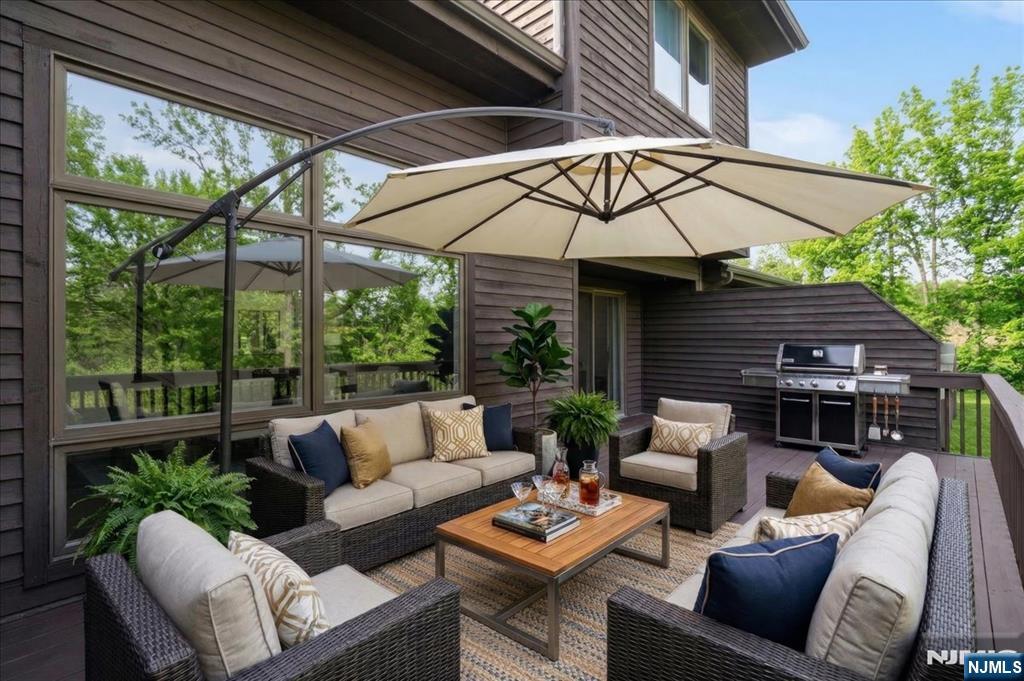 Virtually Staged Deck