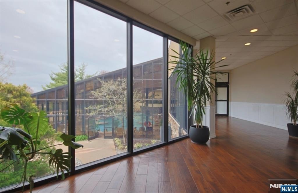 2 Chamonix Drive #427