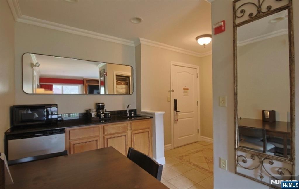 2 Chamonix Drive #427