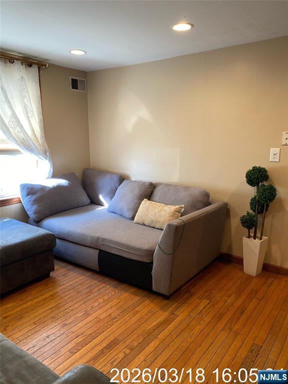 38 Delancy Street