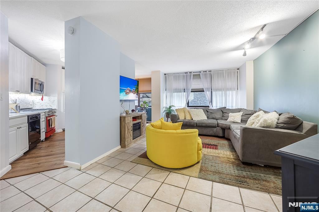 7004 Kennedy Boulevard UNIT 4A, Guttenberg, NJ, 07093