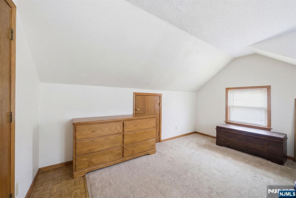 106 Summit Avenue