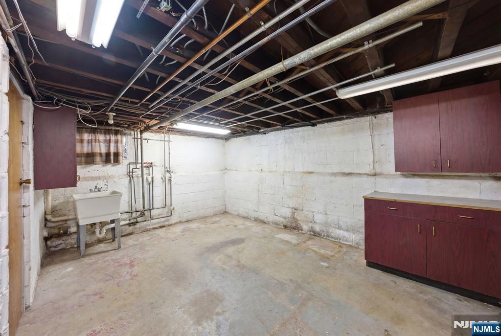 106 Summit Avenue