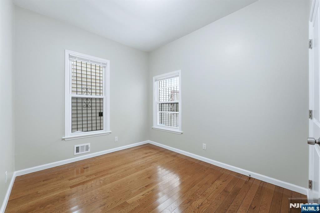 314 W 7th Avenue, Newark, NJ, 07107