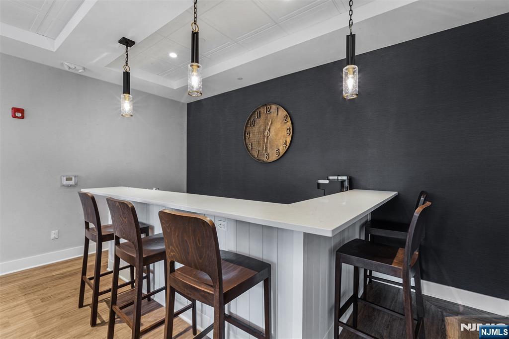 300 Main Street #811