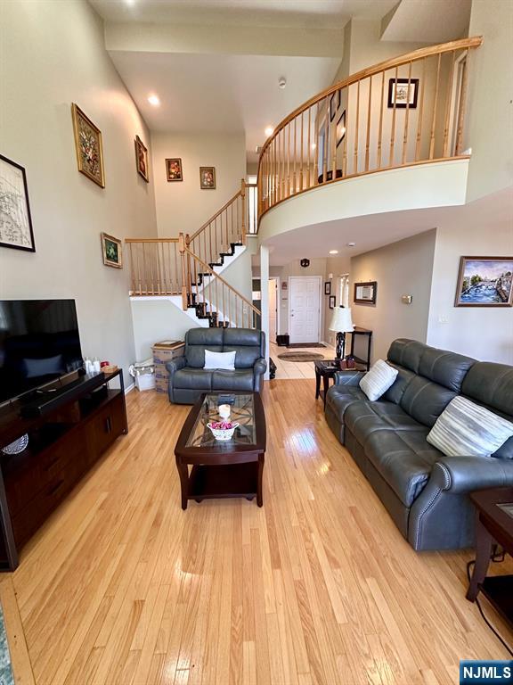 19 Lakeview Drive - Photo 3