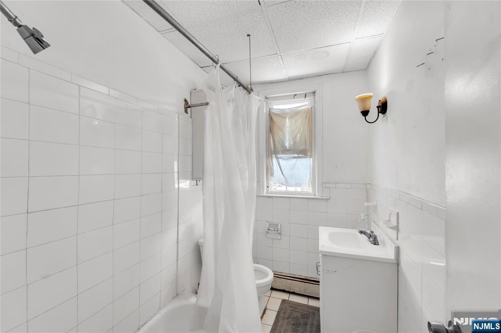 265 Queen Anne Road, Bogota, NJ, 07603