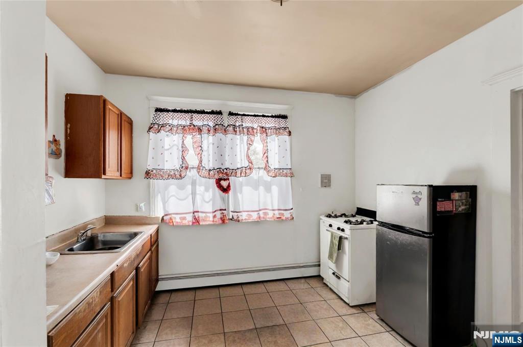 265 Queen Anne Road, Bogota, NJ, 07603