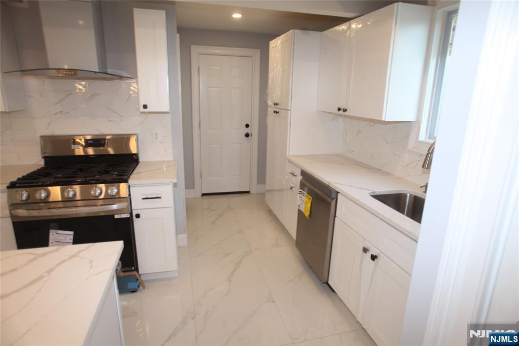 1140 Alicia Avenue, Teaneck, NJ, 07666