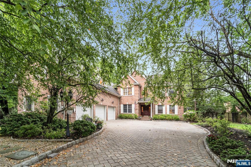 13 Muirfield Lane, River Vale, NJ, 07675