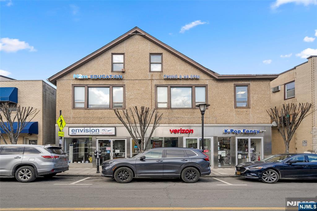 215 Main Street, Fort Lee, NJ, 07024