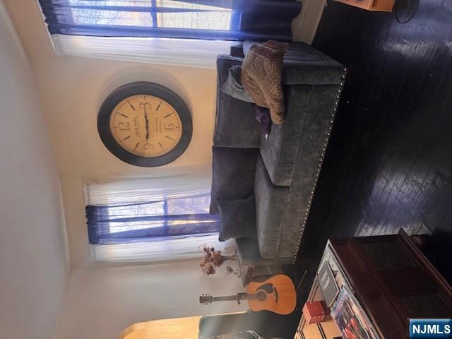 186 Linden Avenue - Photo 4