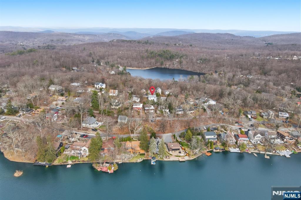 72 Hudson Drive, West Milford, NJ, 07480