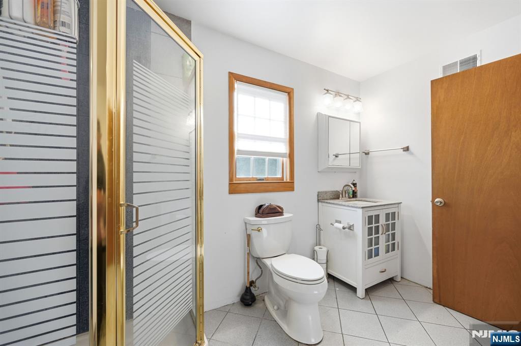 72 Hudson Drive, West Milford, NJ, 07480