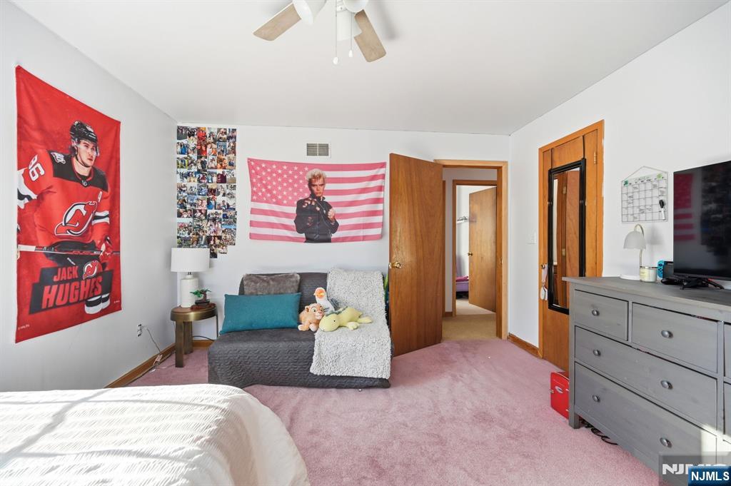 72 Hudson Drive, West Milford, NJ, 07480