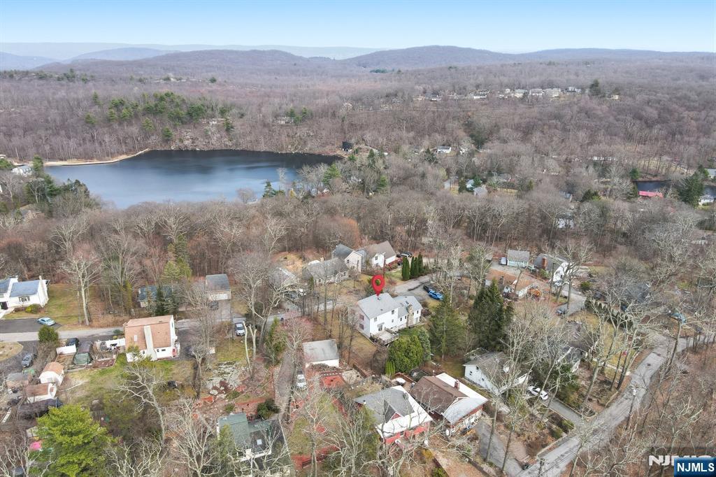 72 Hudson Drive, West Milford, NJ, 07480