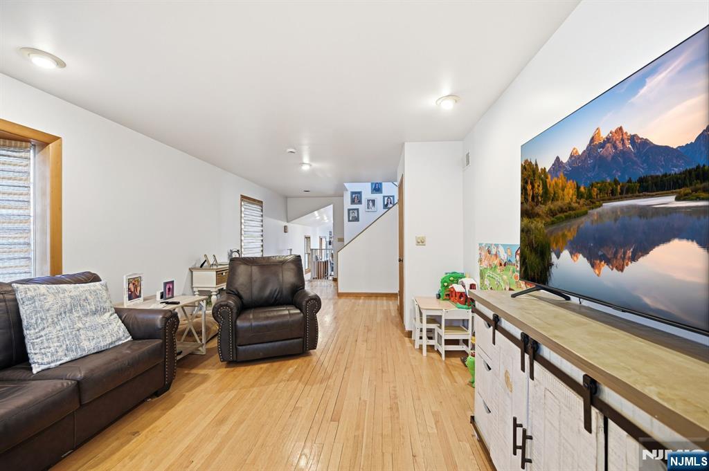 72 Hudson Drive, West Milford, NJ, 07480