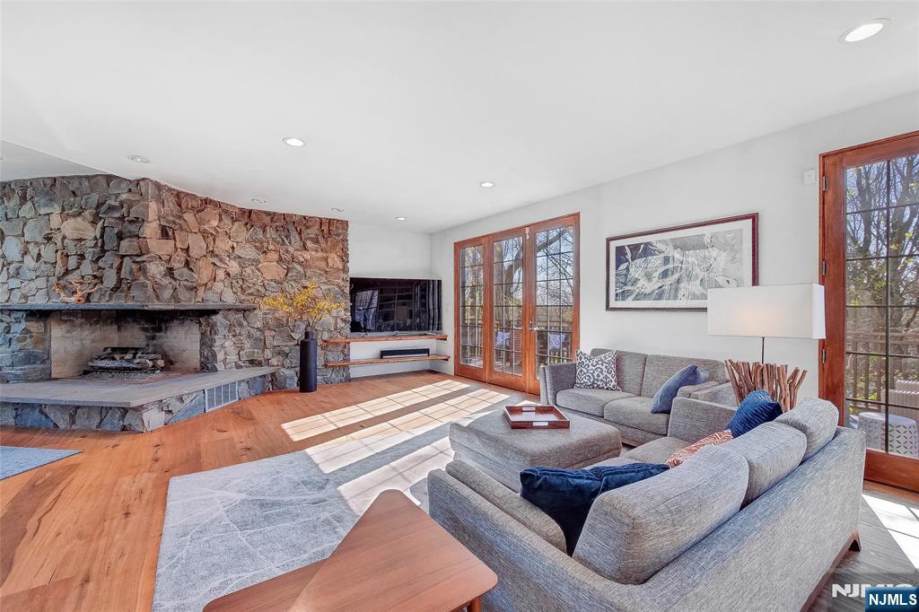 Property View 8