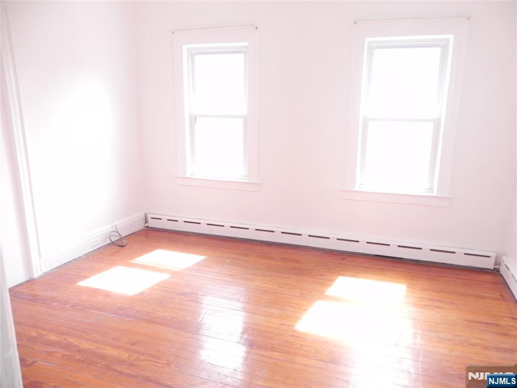 33 Center Street 1 - Photo 3