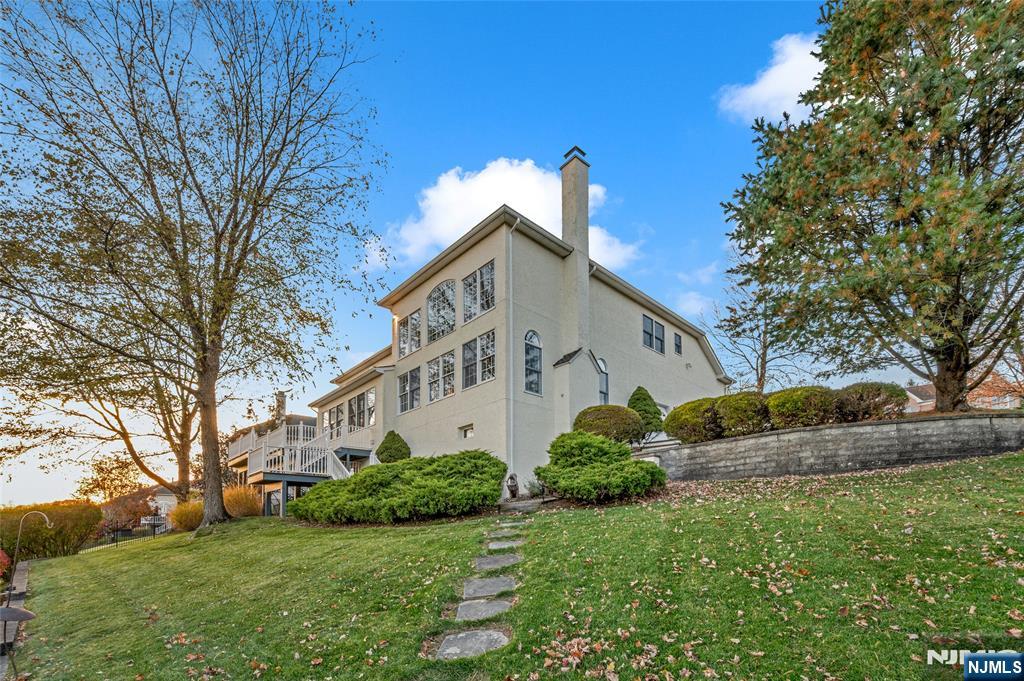 24 Vista Drive — photo 37