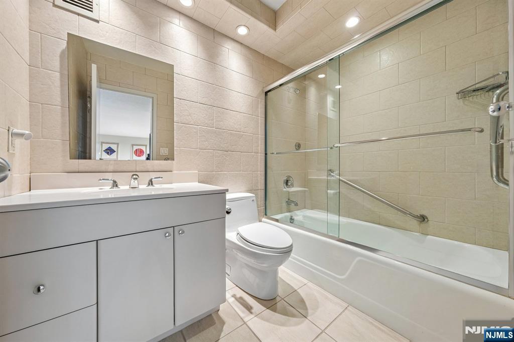 1500 Palisade UNIT 14F, Fort Lee, NJ, 07024