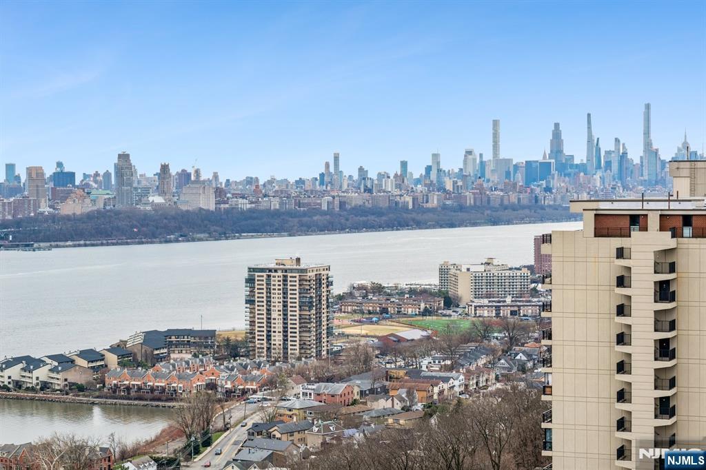 1500 Palisade UNIT 14F, Fort Lee, NJ, 07024