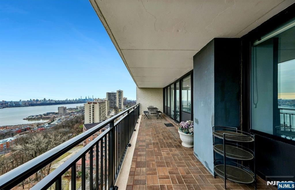 1500 Palisade UNIT 14F, Fort Lee, NJ, 07024