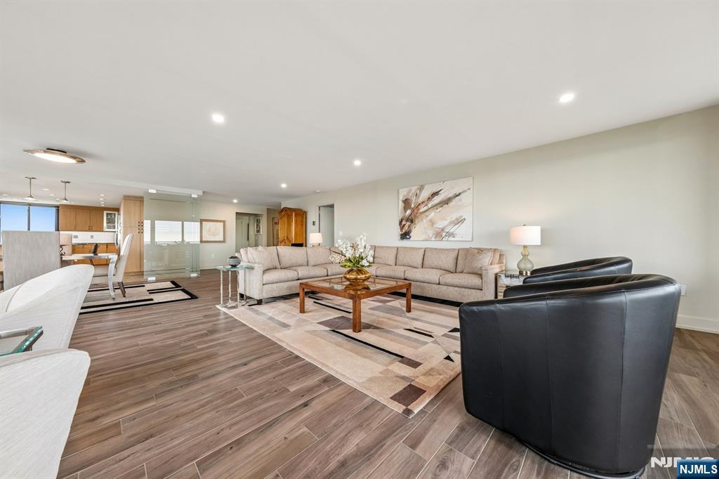 1500 Palisade UNIT 14F, Fort Lee, NJ, 07024