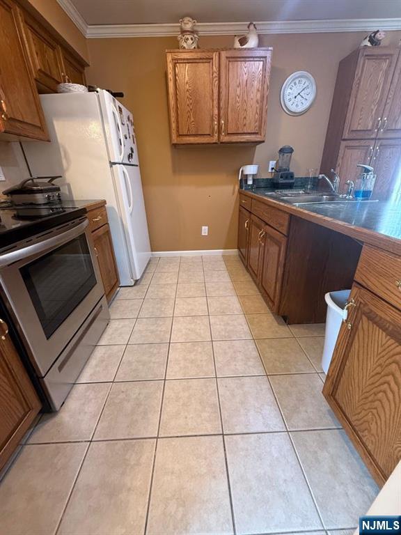 2-02 Fair Lawn Avenue