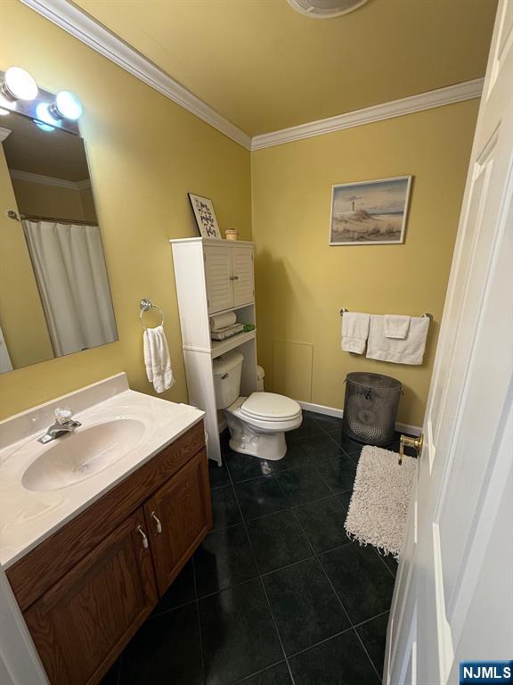 2-02 Fair Lawn Avenue