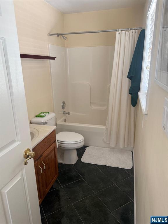 2-02 Fair Lawn Avenue