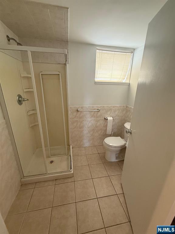 2-02 Fair Lawn Avenue