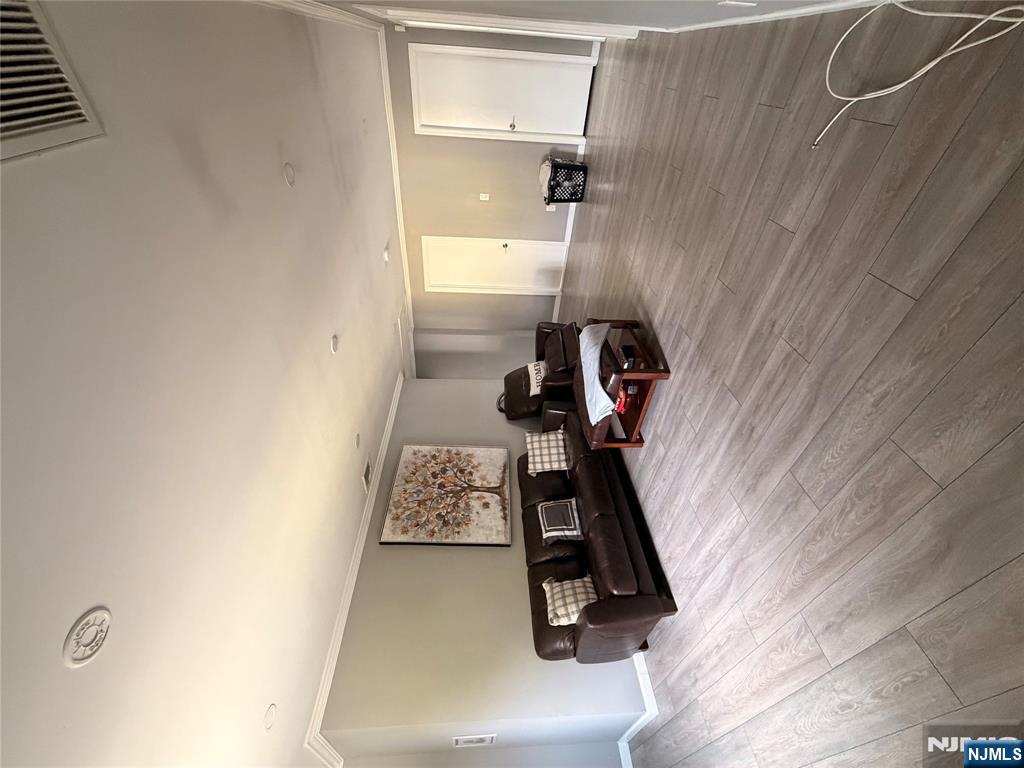 170 Manhattan, Teaneck, NJ 07666 Listing Photo  4